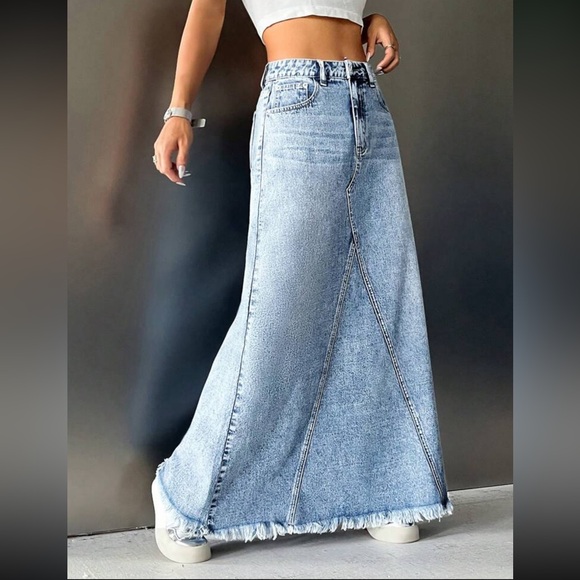 Luxe raw hem denim maxi skirt - Picture 2 of 5